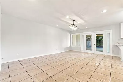 11423 Bartee Ave, Mission Hills (San Fernando), CA 91345 - Photo 21