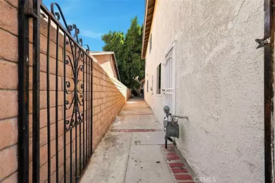 11423 Bartee Ave, Mission Hills (San Fernando), CA 91345 - Photo 51