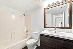 11423 Bartee Ave, Mission Hills (San Fernando), CA 91345 - Photo 31