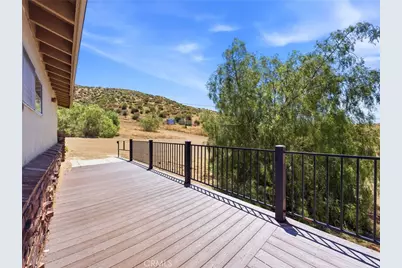 29935 Maypath Road, Juniper Hills, CA 93543 - Photo 33