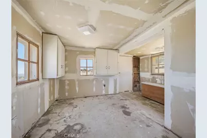 29935 Maypath Road, Juniper Hills, CA 93543 - Photo 37