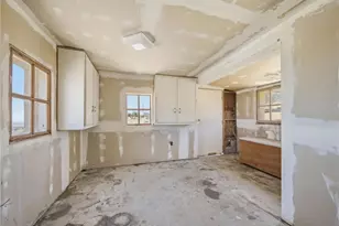 29935 Maypath Rd, Juniper Hills, CA 93543 - Photo 37