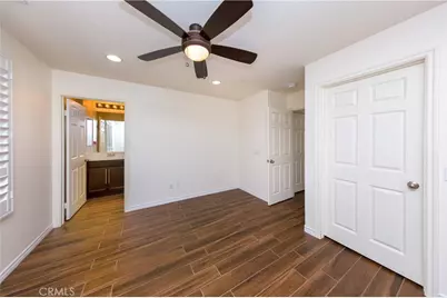 14705 Sherman Way, Van Nuys, CA 91405 - Photo 13