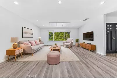 19243 Knapp St, Northridge, CA 91324 - Photo 7