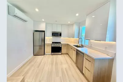 7445 Oakdale Avenue, Winnetka, CA 91306 - Photo 27