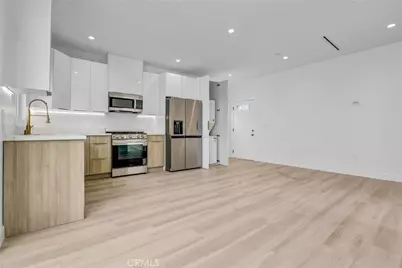 7445 Oakdale Avenue, Winnetka, CA 91306 - Photo 49
