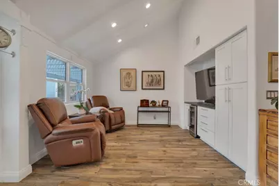 6305 Crebs, Tarzana, CA 91335 - Photo 17