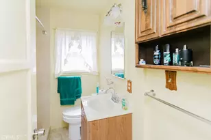 21134 Saticoy, Canoga Park, CA 91304 - Photo 11