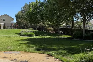 28680 Placerview Trail, Saugus, CA 91390 - Photo 29