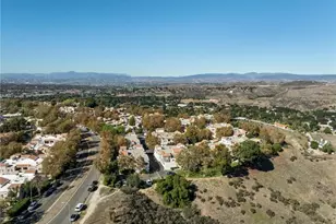 24496 Valle Del Oro, Newhall, CA 91321 - Photo 23
