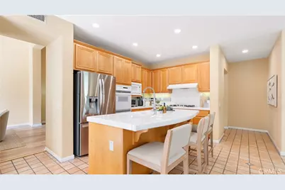 26009 Twain Place, Stevenson Ranch, CA 91381 - Photo 11