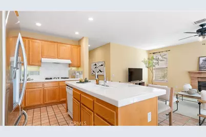 26009 Twain Place, Stevenson Ranch, CA 91381 - Photo 15