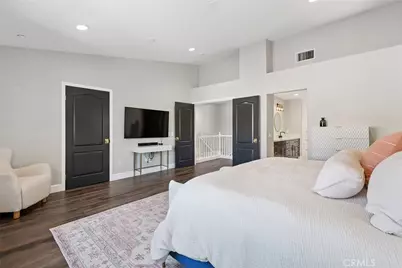 5179 Knollwood Way, Woodland Hills, CA 91364 - Photo 13