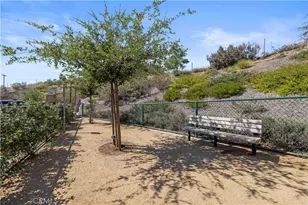 12827 Watt Ln, Sylmar, CA 91342 - Photo 37