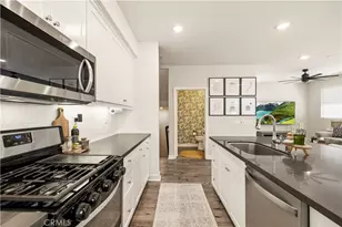12827 Watt Ln, Sylmar, CA 91342 - Photo 11