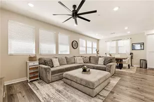 12827 Watt Ln, Sylmar, CA 91342 - Photo 19