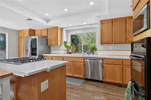 27827 Zion Ct, Castaic, CA 91384 - Photo 17