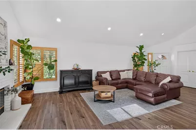 27827 Zion Court, Castaic, CA 91384 - Photo 7