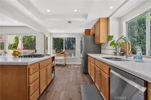27827 Zion Ct, Castaic, CA 91384 - Photo 17