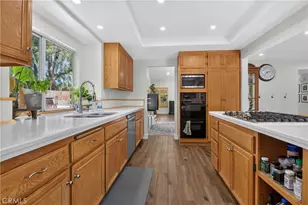 27827 Zion Ct, Castaic, CA 91384 - Photo 15