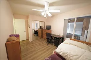 26360 Oakspur, Newhall, CA 91321 - Photo 7