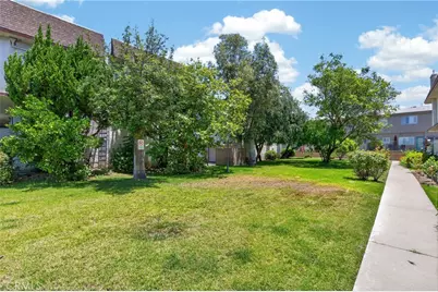 18410 Lull Street #1, Reseda, CA 91335 - Photo 35