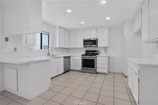 18410 Lull St, Reseda, CA 91335 - Photo 13