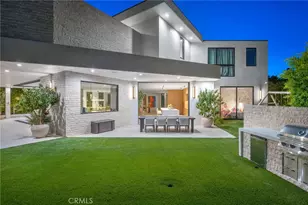 16988 Strawberry Dr, Encino, CA 91436 - Photo 7