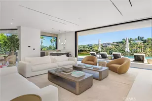 16988 Strawberry Dr, Encino, CA 91436 - Photo 19