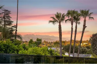 16988 Strawberry Drive, Encino, CA 91436 - Photo 9