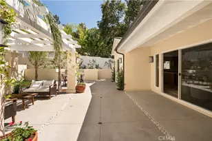 23105 Middlebank Dr, Newhall, CA 91321 - Photo 35