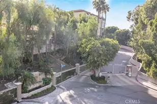 5220 Premiere Hills Circle, Woodland Hills, CA 91364 - Photo 47