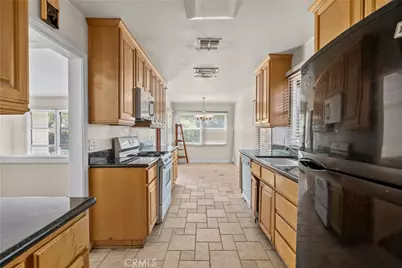 10149 Valjean Avenue, Granada Hills, CA 91343 - Photo 9