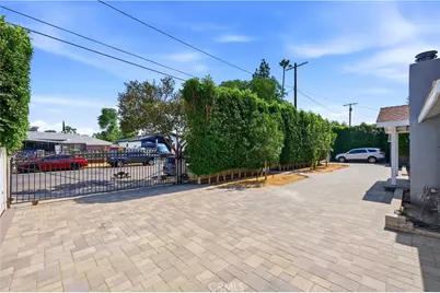 19238 Strathern Street, Reseda, CA 91335 - Photo 5