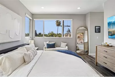 13219 Victory Boulevard, Van Nuys, CA 91401 - Photo 21