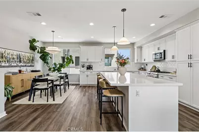 13219 Victory Boulevard, Los Angeles, CA 91401 - Photo 9