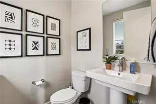 13219 Victory Blvd, Los Angeles, CA 91401 - Photo 11