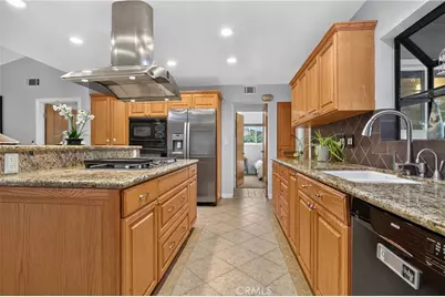 10814 Debra Avenue, Granada Hills, CA 91344 - Photo 7