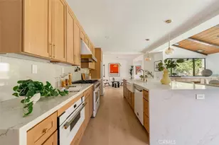 13925 Branton Pl, Sherman Oaks, CA 91423 - Photo 13