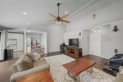 2521 Harmony Place, La Crescenta, CA 91214 - Photo 9