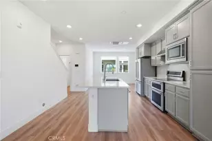 315 Waters Park Cir, San Mateo, CA 94403 - Photo 13