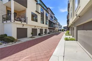 315 Waters Park Cir, San Mateo, CA 94403 - Photo 33
