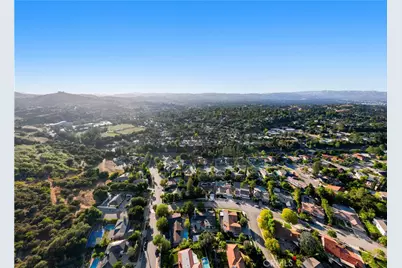 22615 Dardenne Street, Calabasas, CA 91302 - Photo 37
