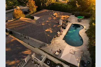 22615 Dardenne Street, Calabasas, CA 91302 - Photo 9
