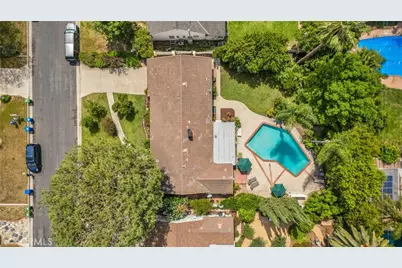 6843 Chisholm, Van Nuys, CA 91406 - Photo 5