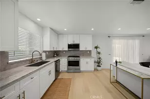 23817 Victory Blvd, West Hills, CA 91307 - Photo 9