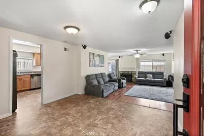 28948 Flowerpark Drive, Canyon Country, CA 91387 - Photo 3