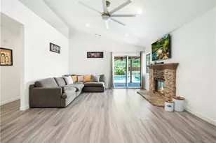 22825 Fir Ct, Saugus, CA 91390 - Photo 13