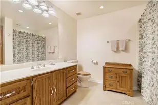 15803 Gault St, Lake Balboa, CA 91406 - Photo 37