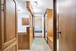 15803 Gault St, Lake Balboa, CA 91406 - Photo 29
